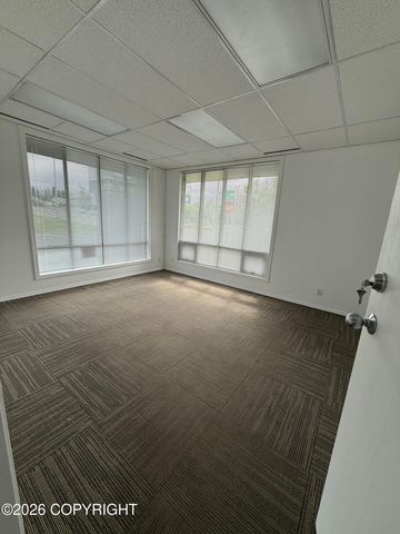 743 E 9th Avenue, Anchorage, AK 99501