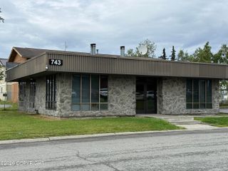 743 E 9th Avenue, Anchorage, AK 99501