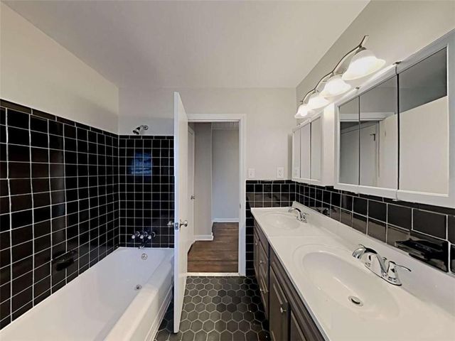3148 Thrasher Circle, Decatur, GA 30032