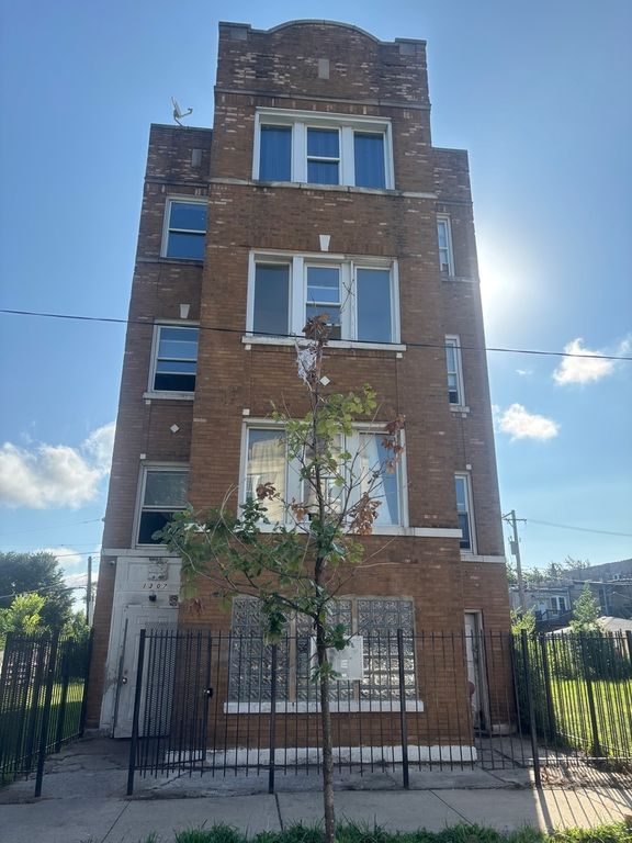 1307 S Lawndale Avenue, Chicago, IL 60623 — exterior