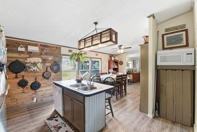 137 County Road 411, Dayton, TX 77535