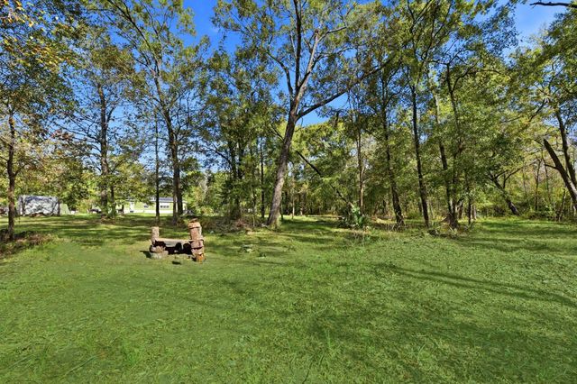 137 County Road 411, Dayton, TX 77535