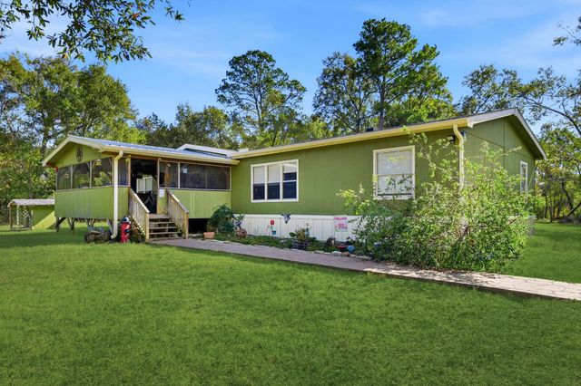 137 County Road 411, Dayton, TX 77535