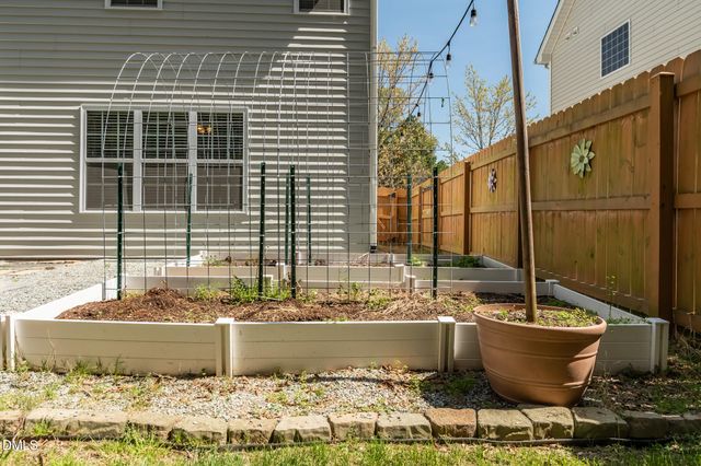 814 Wood Chapel Lane, Durham, NC 27703