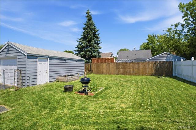 707 81st Street, Niagara Falls, NY 14304