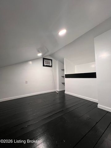 137 N 39th St, Louisville, KY 40212