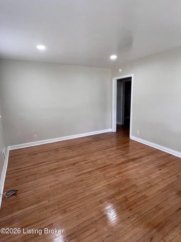 137 N 39th St, Louisville, KY 40212