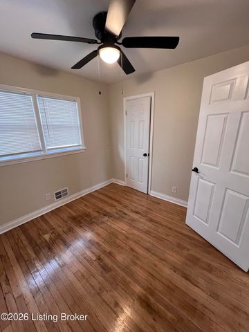 137 N 39th St, Louisville, KY 40212