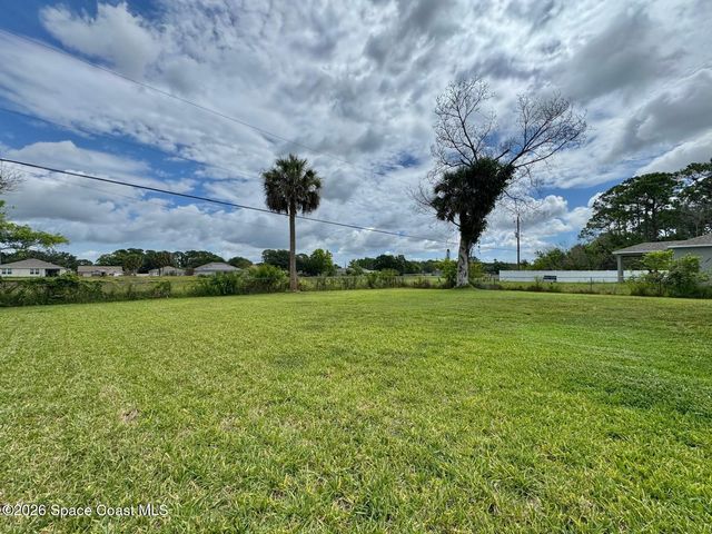1823 Red Bud Circle NW, Palm Bay, FL 32907