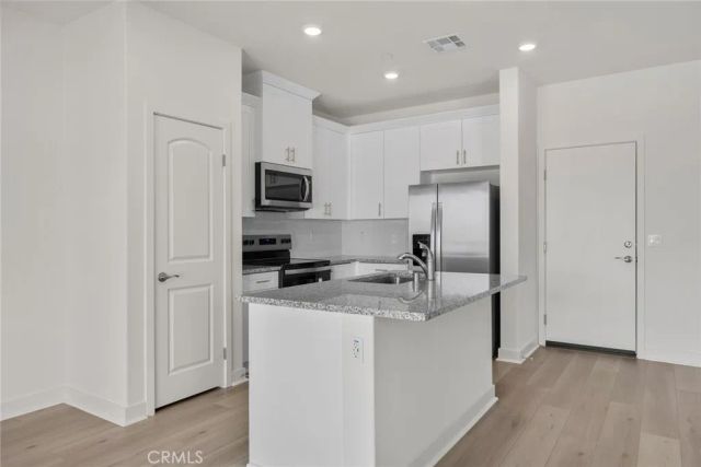 14896 Desert Lily Court, Apple Valley, CA 92307