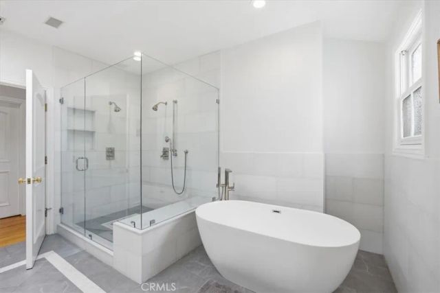 558 31st, Manhattan Beach, CA 90266