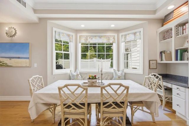 558 31st, Manhattan Beach, CA 90266