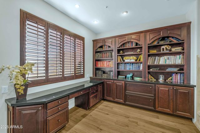 11436 E Dreyfus Avenue, Scottsdale, AZ 85259