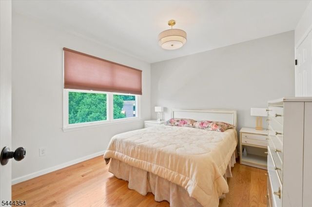 580 Center St, Kenilworth Boro, NJ 07033