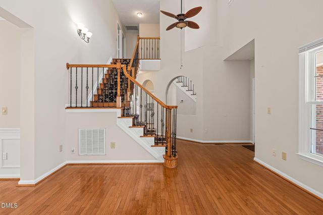 829 Penncross Drive, Raleigh, NC 27610