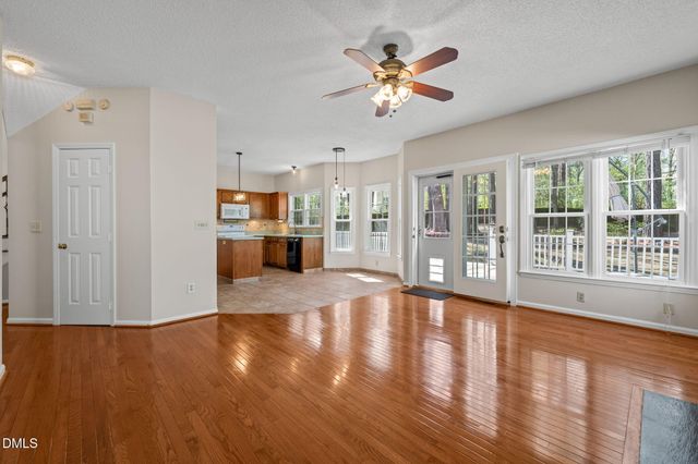 829 Penncross Drive, Raleigh, NC 27610