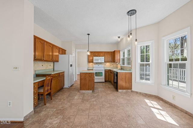 829 Penncross Drive, Raleigh, NC 27610