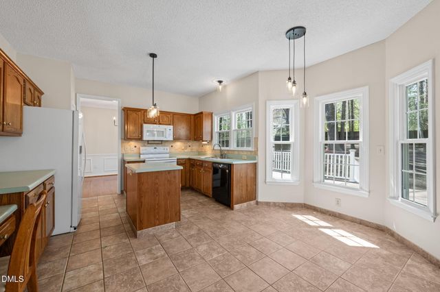 829 Penncross Drive, Raleigh, NC 27610