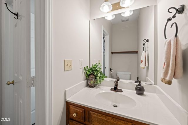 829 Penncross Drive, Raleigh, NC 27610