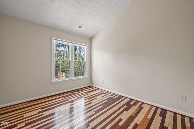 829 Penncross Drive, Raleigh, NC 27610