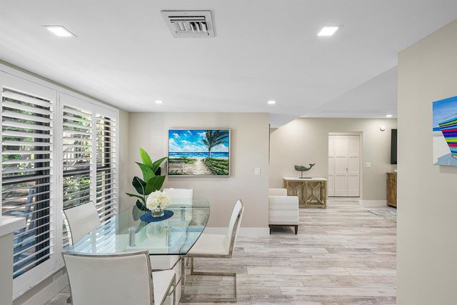 3709 Quail Ridge Drive Bobwhite B, Boynton Beach, FL 33436