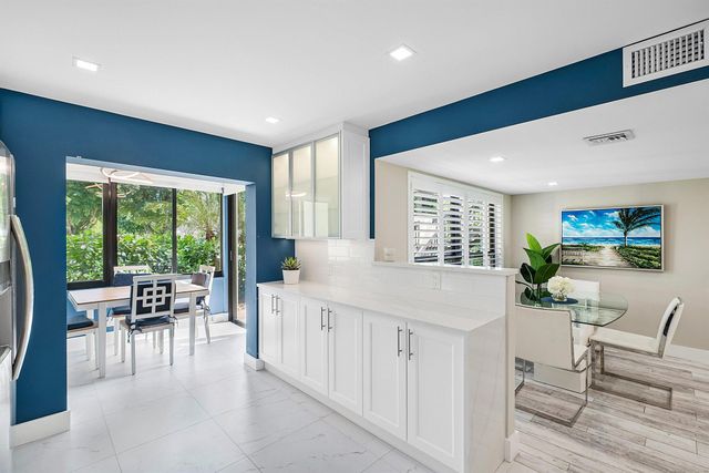 3709 Quail Ridge Drive Bobwhite B, Boynton Beach, FL 33436