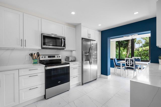 3709 Quail Ridge Drive Bobwhite B, Boynton Beach, FL 33436