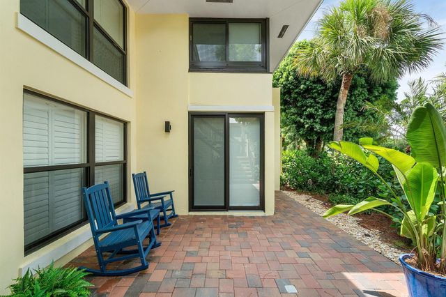 3709 Quail Ridge Drive Bobwhite B, Boynton Beach, FL 33436