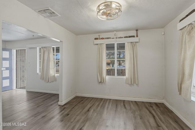 2710 E Eastland Street, Tucson, AZ 85716