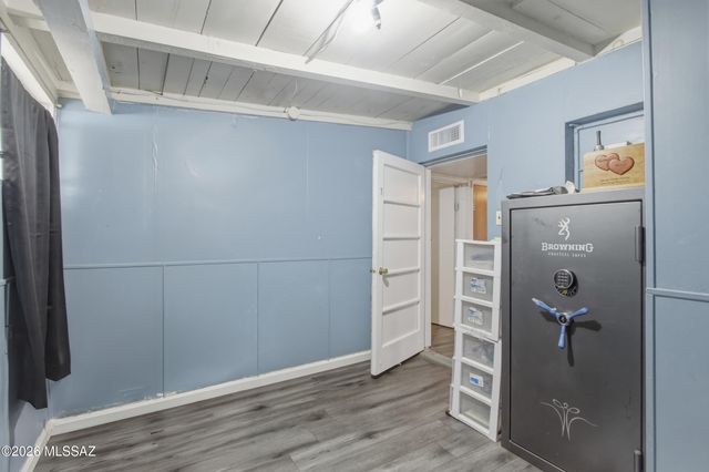 2710 E Eastland Street, Tucson, AZ 85716