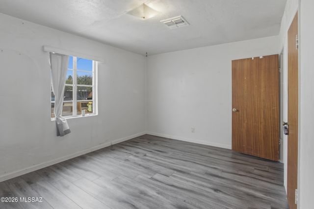 2710 E Eastland Street, Tucson, AZ 85716