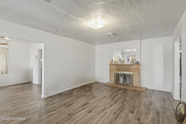 2710 E Eastland Street, Tucson, AZ 85716