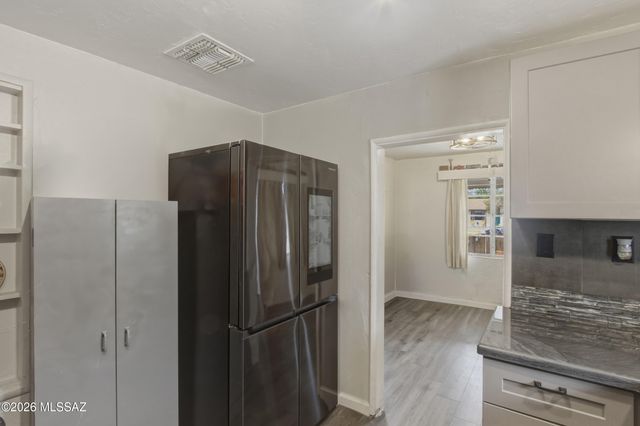 2710 E Eastland Street, Tucson, AZ 85716