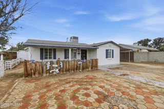 2710 E Eastland Street, Tucson, AZ 85716