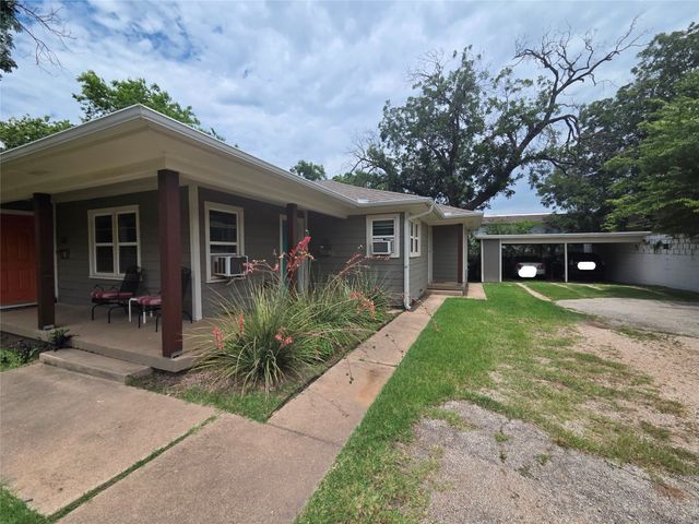 214 Jagoe, Denton, TX 76201
