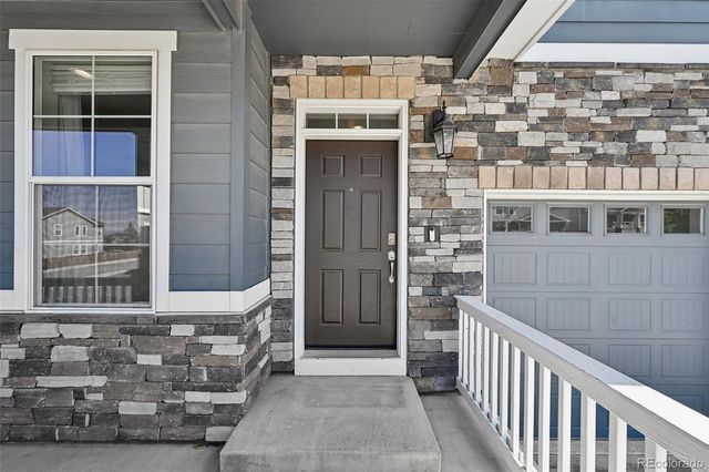 1483 Wingfeather Lane, Castle Rock, CO 80108