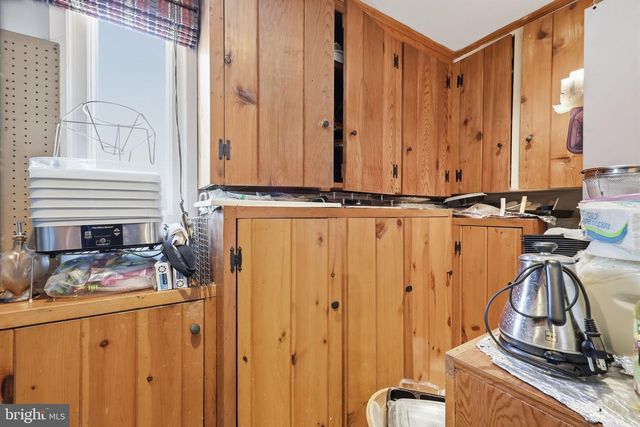 24 OLD LIMEKILN RD, Doylestown, PA 18901