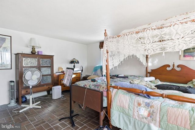 24 OLD LIMEKILN RD, Doylestown, PA 18901