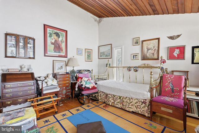 24 OLD LIMEKILN RD, Doylestown, PA 18901