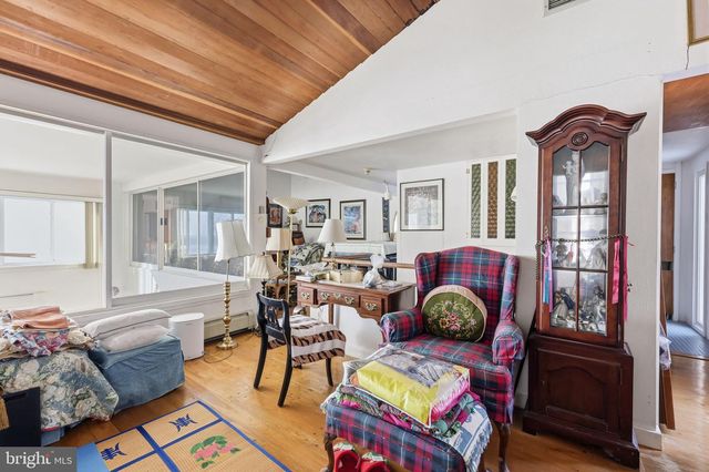 24 OLD LIMEKILN RD, Doylestown, PA 18901