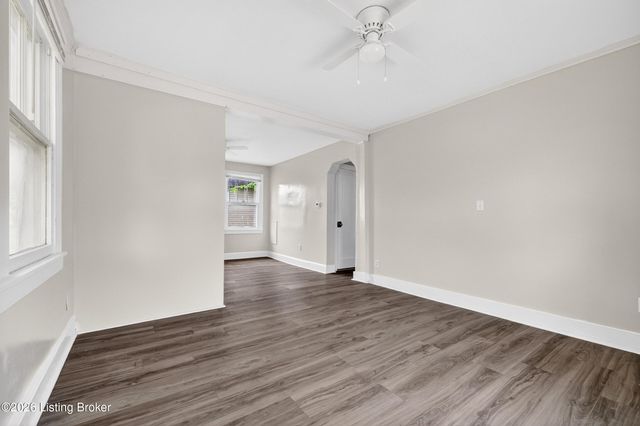 3314 Van Winkle Dr, Louisville, KY 40216