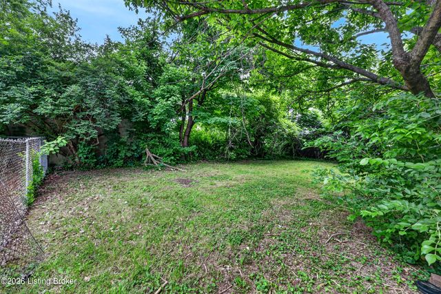 3314 Van Winkle Dr, Louisville, KY 40216
