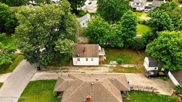 3314 Van Winkle Dr, Louisville, KY 40216