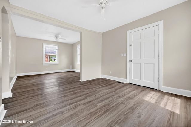 3314 Van Winkle Dr, Louisville, KY 40216