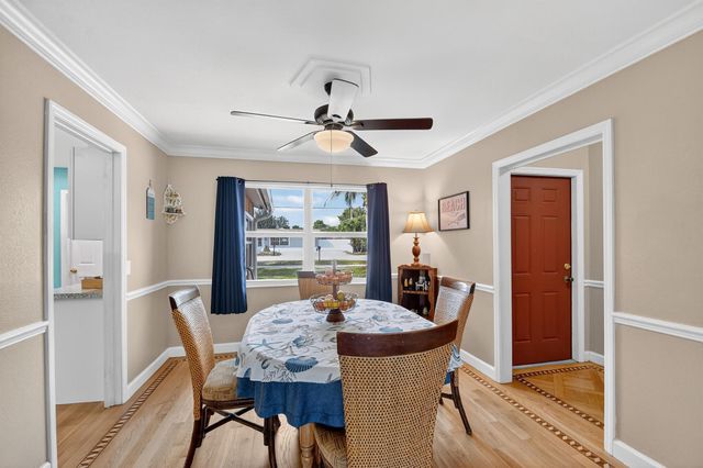 822 Florida Mango Road, West Palm Beach, FL 33406