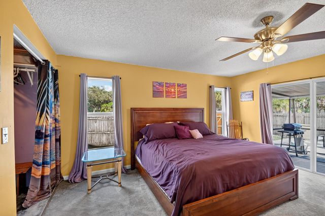 822 Florida Mango Road, West Palm Beach, FL 33406