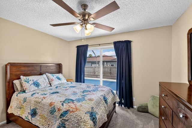 822 Florida Mango Road, West Palm Beach, FL 33406