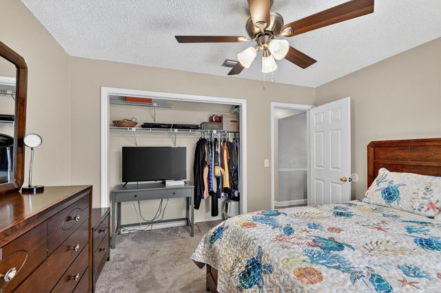 822 Florida Mango Road, West Palm Beach, FL 33406