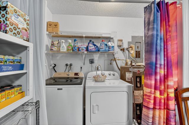 822 Florida Mango Road, West Palm Beach, FL 33406