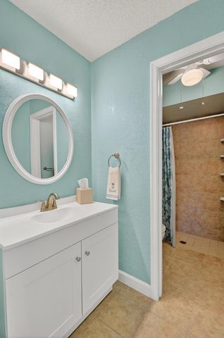 822 Florida Mango Road, West Palm Beach, FL 33406